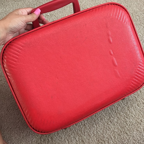 Vintage Child Suitcase - Picture 2 of 10